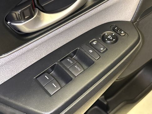 Used 2019 Honda CR-V EX image 20