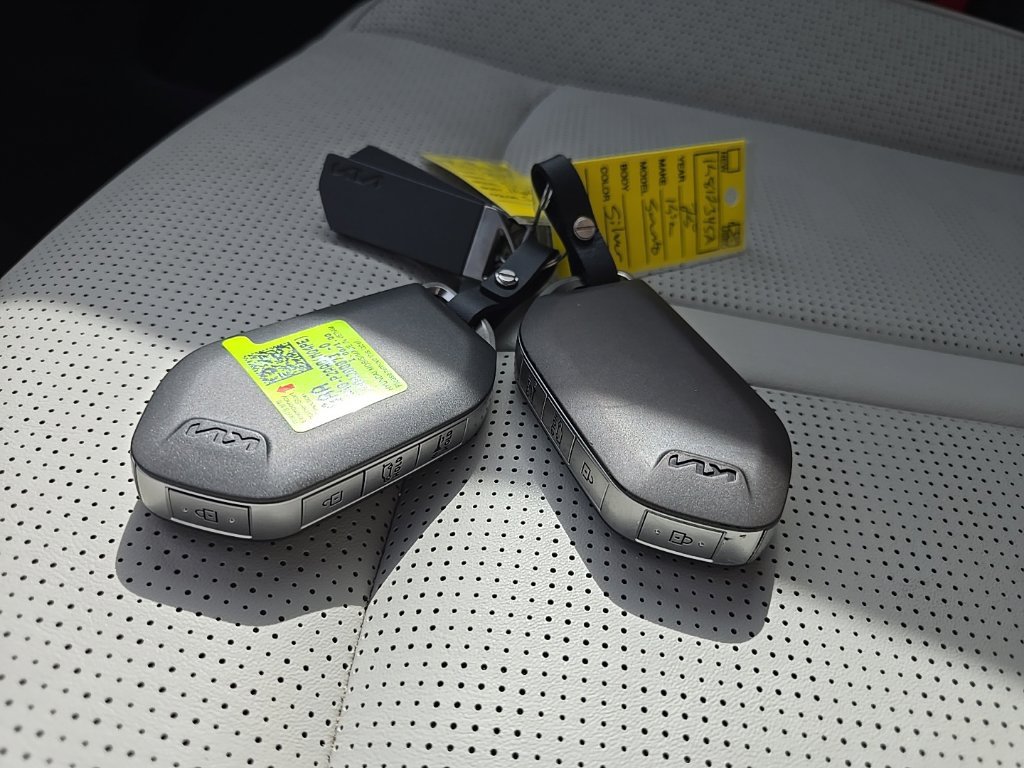 Certified 2025 Kia Sorento EX AWD/4WD image 13