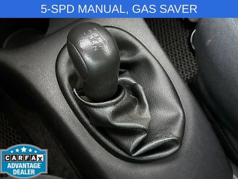 Used 2015 Nissan Versa S FWD image 15