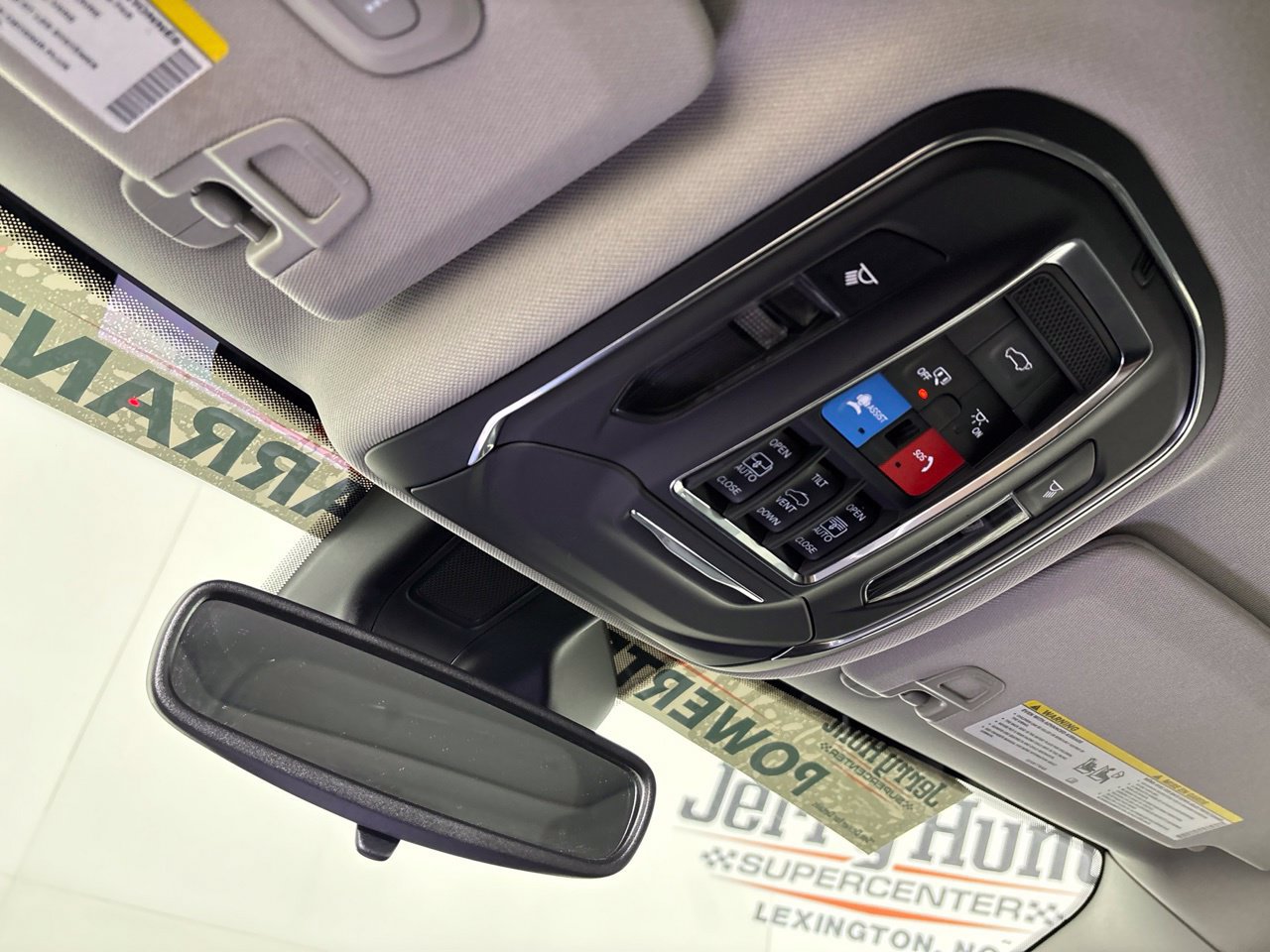 Used 2023 Jeep Grand Cherokee Limited AWD/4WD image 23