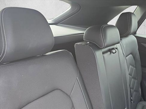 Used 2024 Volkswagen Atlas Cross Sport SE image 17