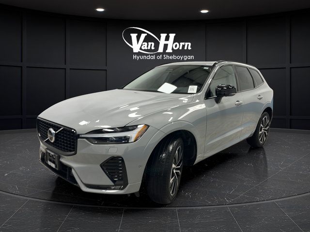 Used 2025 Volvo XC60 B5 Ultra w/ Protection Package Premier AWD/4WD image 3