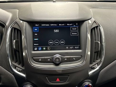 Used 2019 Chevrolet Cruze LT image 30