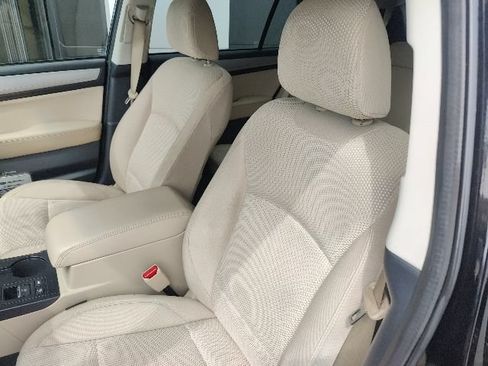 Used 2019 Subaru Outback 2.5i Premium w/ Popular Package #2 AWD/4WD image 22