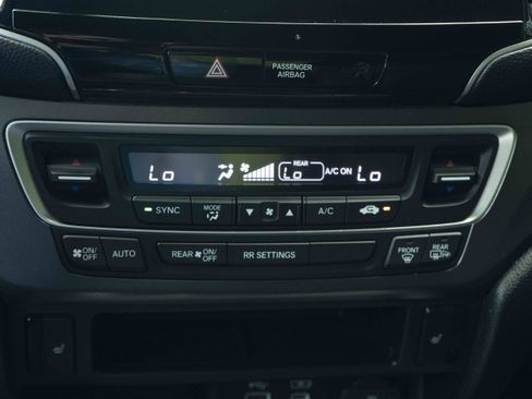 Used 2025 Honda Passport EX-L image 29