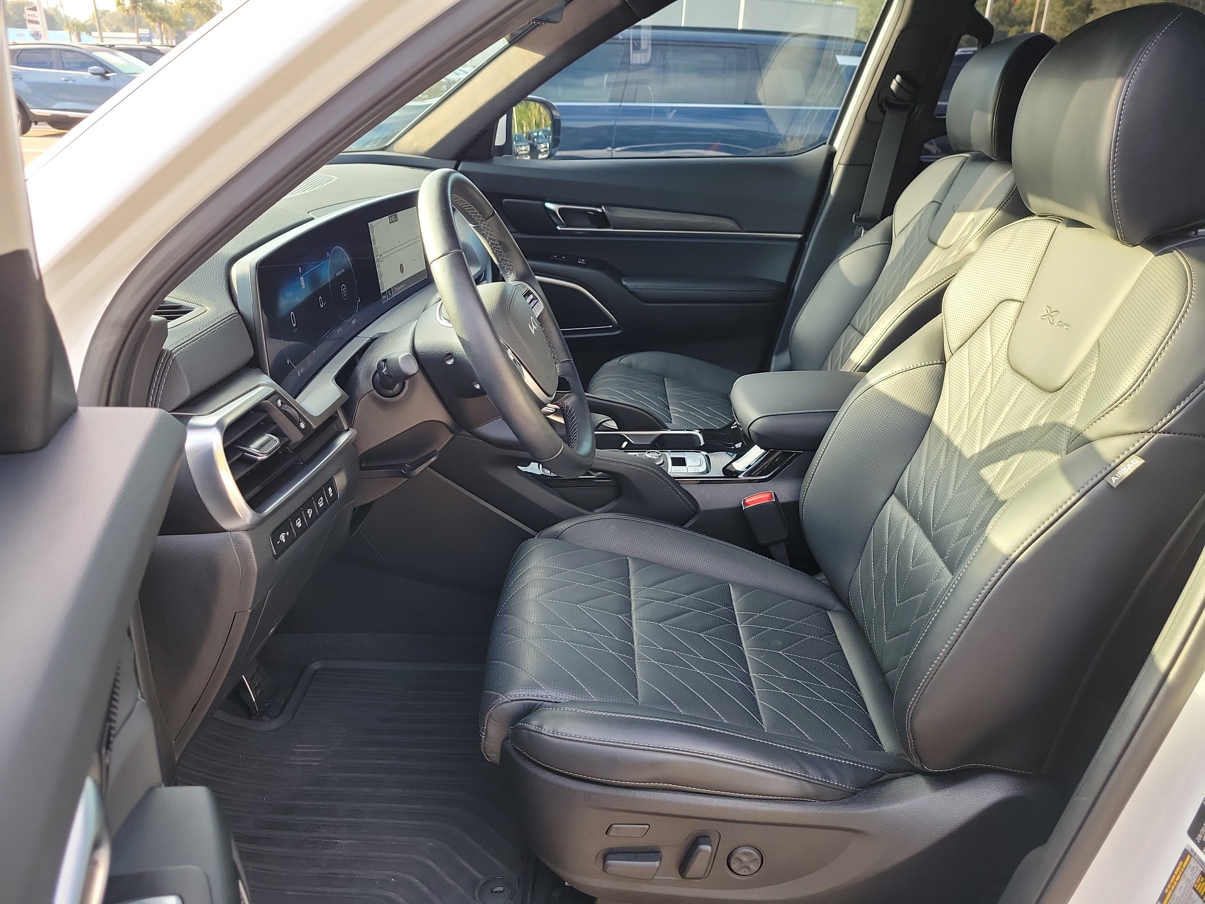 Used 2025 Kia Telluride SX Prestige X-Pro AWD/4WD image 22