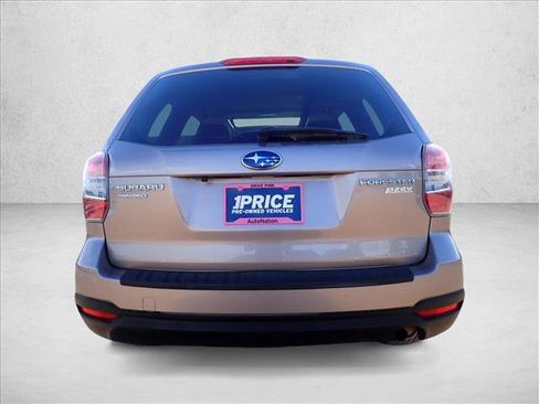 Used 2016 Subaru Forester 2.5i Premium w/ All-Weather Package AWD/4WD image 3