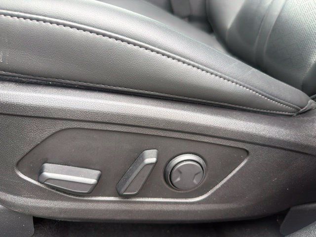 Used 2023 Kia Sorento S w/ Panoramic Sunroof Package AWD/4WD image 35