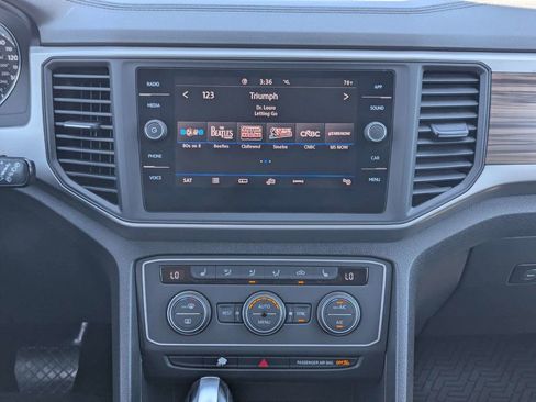 Used 2021 Volkswagen Atlas SE FWD image 19