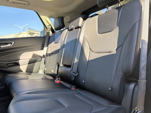 Used 2017 Ford Edge Titanium w/ Equipment Group 302A image 31