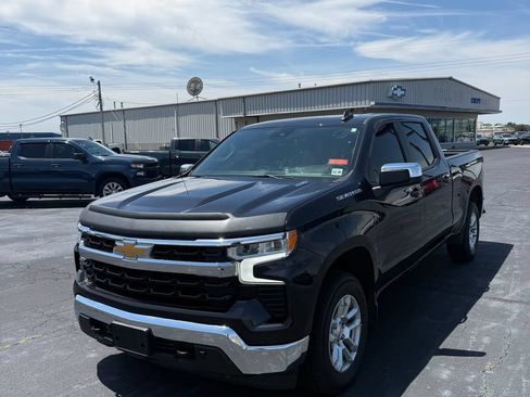 Used 2023 Chevrolet Silverado 1500 LT AWD/4WD image 23