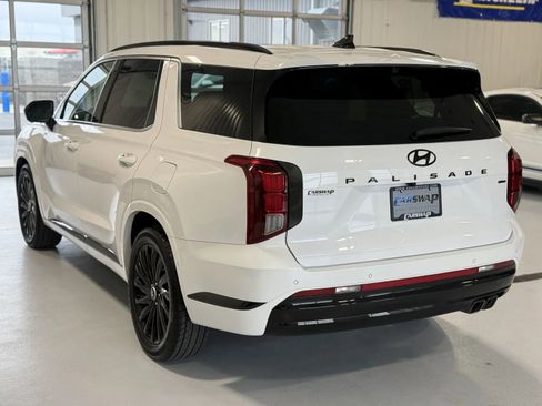 Used 2024 Hyundai Palisade Calligraphy image 5