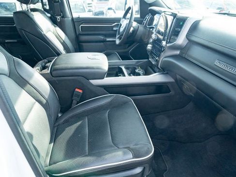 Used 2025 RAM 1500 Laramie AWD/4WD image 38