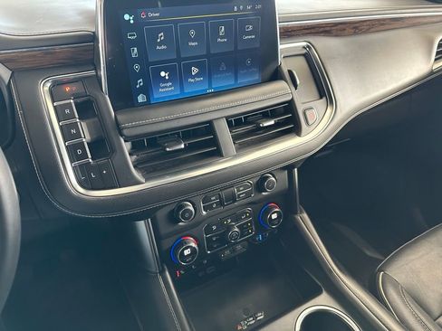 Used 2023 Chevrolet Tahoe Premier AWD/4WD image 25