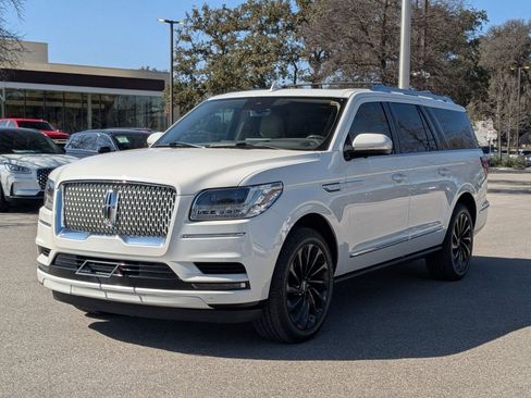 Used 2021 Lincoln Navigator L Reserve image 7