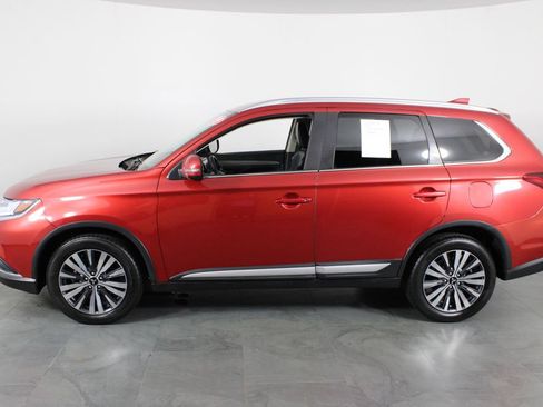 Used 2019 Mitsubishi Outlander ES AWD/4WD image 13