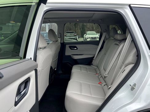 Certified 2023 Nissan Rogue SL w/ SL Premium Package image 23