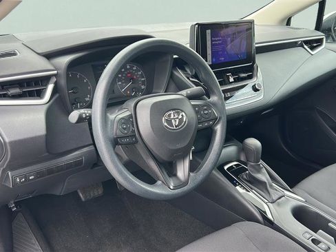 Used 2023 Toyota Corolla LE FWD image 10