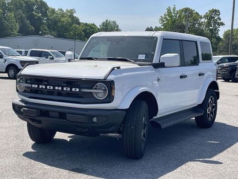New 2026 Ford Bronco Outer Banks AWD/4WD image 5