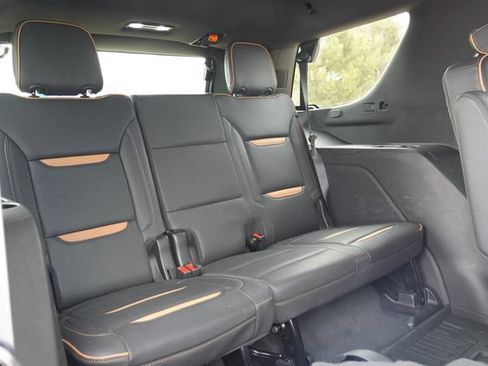 Used 2023 GMC Yukon AT4 w/ AT4 Premium Plus Package AWD/4WD image 14
