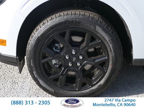 Used 2026 Ford Maverick Lariat w/ Black Appearance Package AWD/4WD image 11