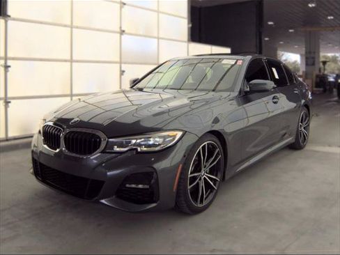 Used 2019 BMW 330i Sedan w/ M Sport Package RWD image 21