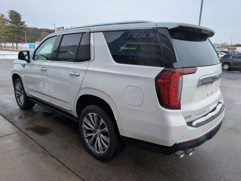 Used 2021 GMC Yukon Denali w/ Denali Premium Package image 6