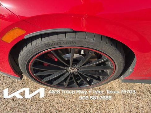 Used 2023 Volkswagen GTI 40th Anniversary Edition FWD image 4