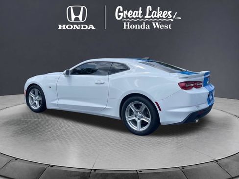 Used 2022 Chevrolet Camaro LT RWD image 3