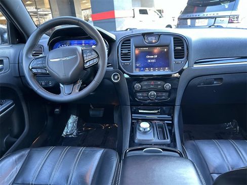 Used 2023 Chrysler 300 S image 17