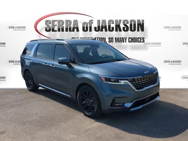 Used 2022 Kia Carnival SX FWD image 2