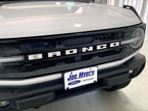Used 2022 Ford Bronco Outer Banks AWD/4WD image 7