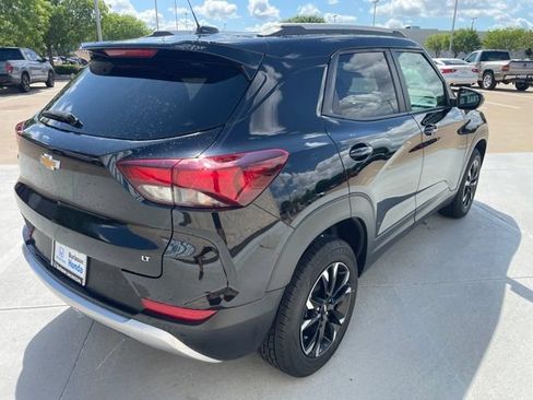 Used 2023 Chevrolet TrailBlazer LT w/ Convenience Package AWD/4WD image 6