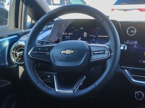 New 2026 Chevrolet Equinox EV LT image 14