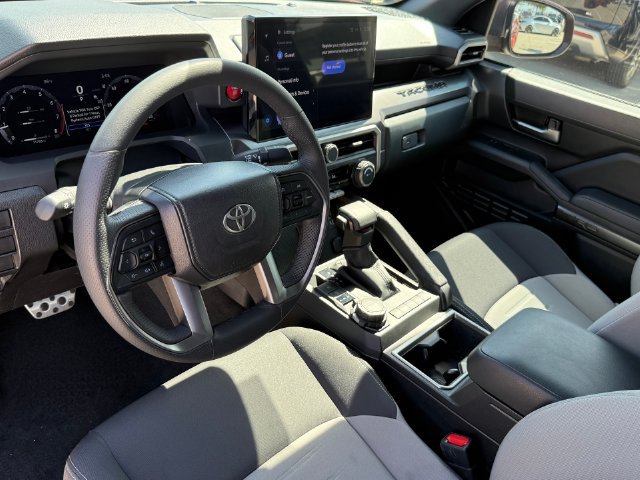 Used 2025 Toyota Tacoma TRD Sport AWD/4WD image 12