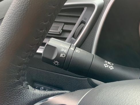 Used 2024 Nissan Murano SL image 17