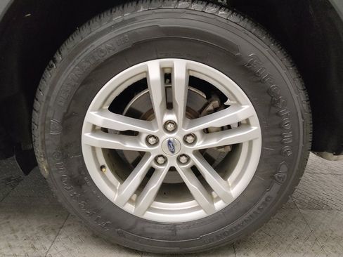 Used 2020 Ford Explorer XLT w/ Comfort Package AWD/4WD image 31