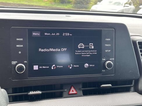 Used 2025 Kia Sportage LX FWD image 23