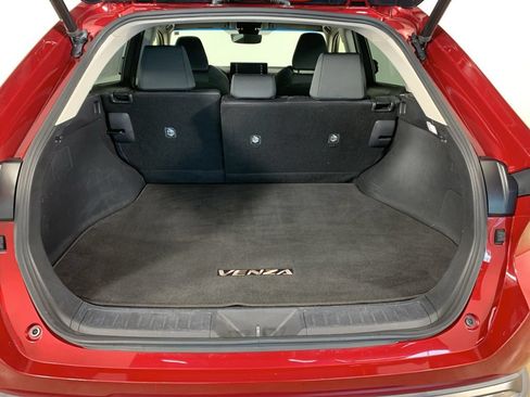 Used 2021 Toyota Venza LE AWD/4WD image 13