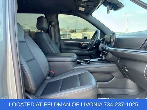 Certified 2025 Chevrolet Suburban Z71 w/ Comfort Package AWD/4WD image 28