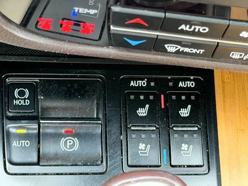 Used 2019 Lexus RX 450h AWD w/ Navigation Package image 19