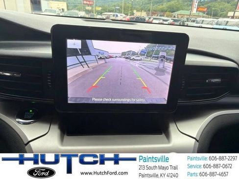 Used 2021 Ford Explorer XLT w/ Class III Trailer Tow Package AWD/4WD image 32