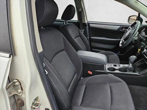 Used 2019 Subaru Legacy 2.5i Premium image 22