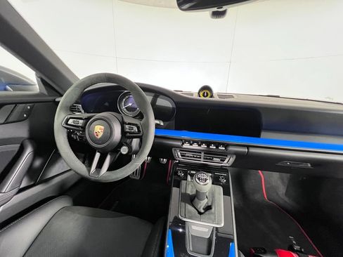 Certified 2024 Porsche 911 Carrera T RWD image 20