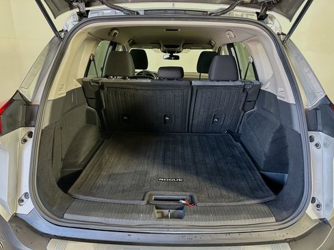Used 2023 Nissan Rogue SV AWD/4WD image 29