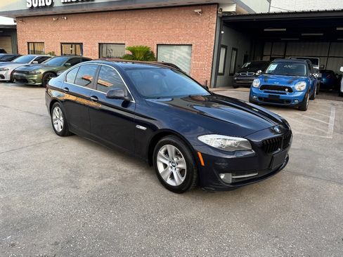 Used 2013 BMW 528i xDrive Sedan image 3