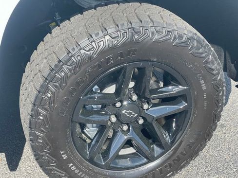 New 2026 Chevrolet Silverado 1500 Custom Trail Boss AWD/4WD image 26