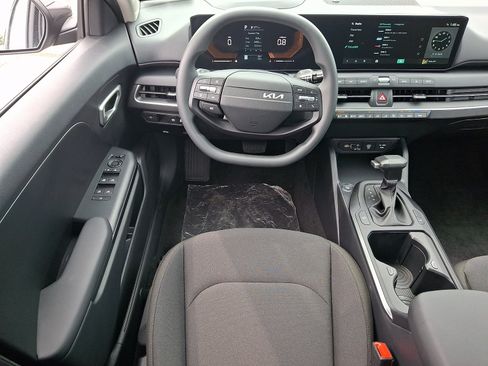 New 2026 Kia K4 FWD image 7