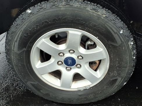 Used 2016 Ford Expedition XL w/ Equipment Group 101A image 8