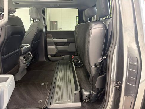 Used 2025 Ford F150 Lariat w/ Equipment Group 502A High AWD/4WD image 19